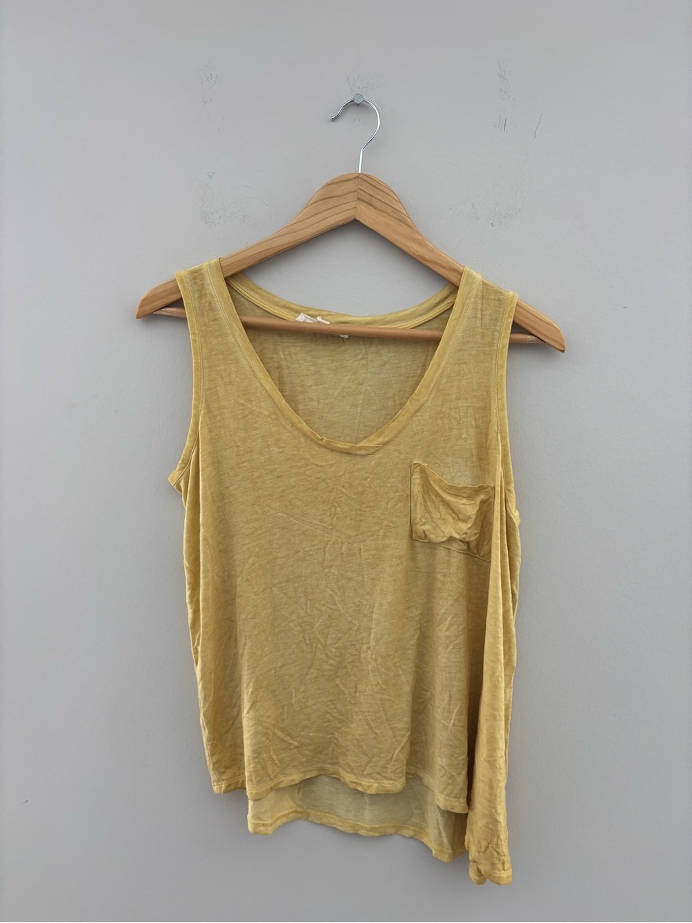 Jane & Delancey Mustard Yellow Scoop Neck Tank Top Women's Sleeveless Blouse M